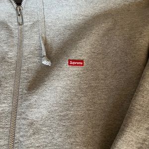 Supreme Small Zip Hoodie FW17 XL NWOT